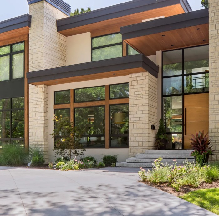 Modern House Exterior Colors Ideas and Inspiration Paint Colors | Behr Modern House Exterior Colors Ideas and Inspiration Paint Colors | Behr
